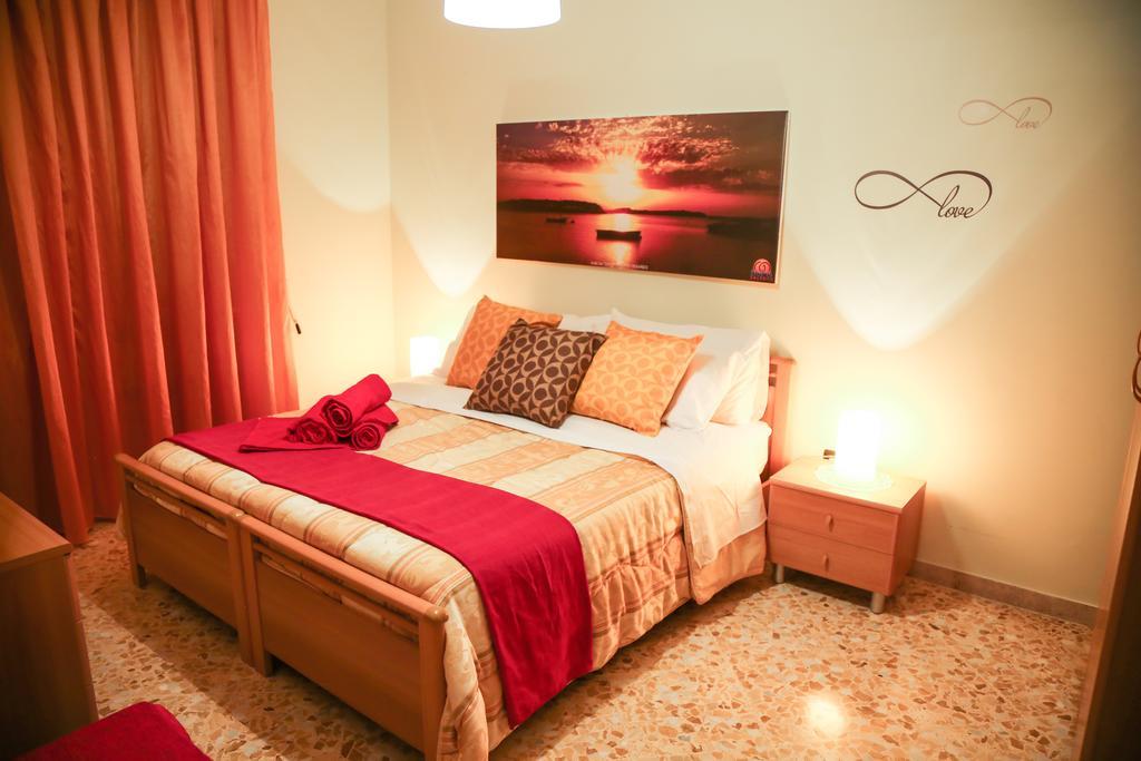 Casa Sant'Oronzo Apartment Lecce Ngoại thất bức ảnh
