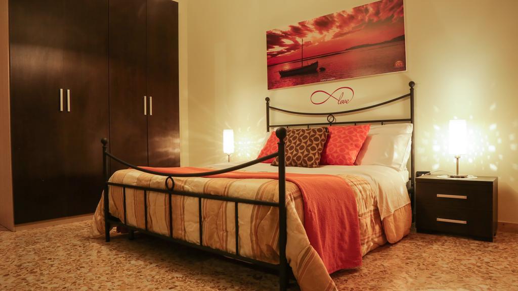 Casa Sant'Oronzo Apartment Lecce Ngoại thất bức ảnh